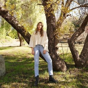 Carly Jean Los Angeles Chunky Knit Sweater ✨